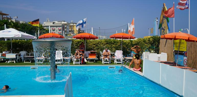 panoramic de urlaubsangebot-zur-wochenmitte-im-juni-im-3-sterne-strandhotel-in-rimini 006